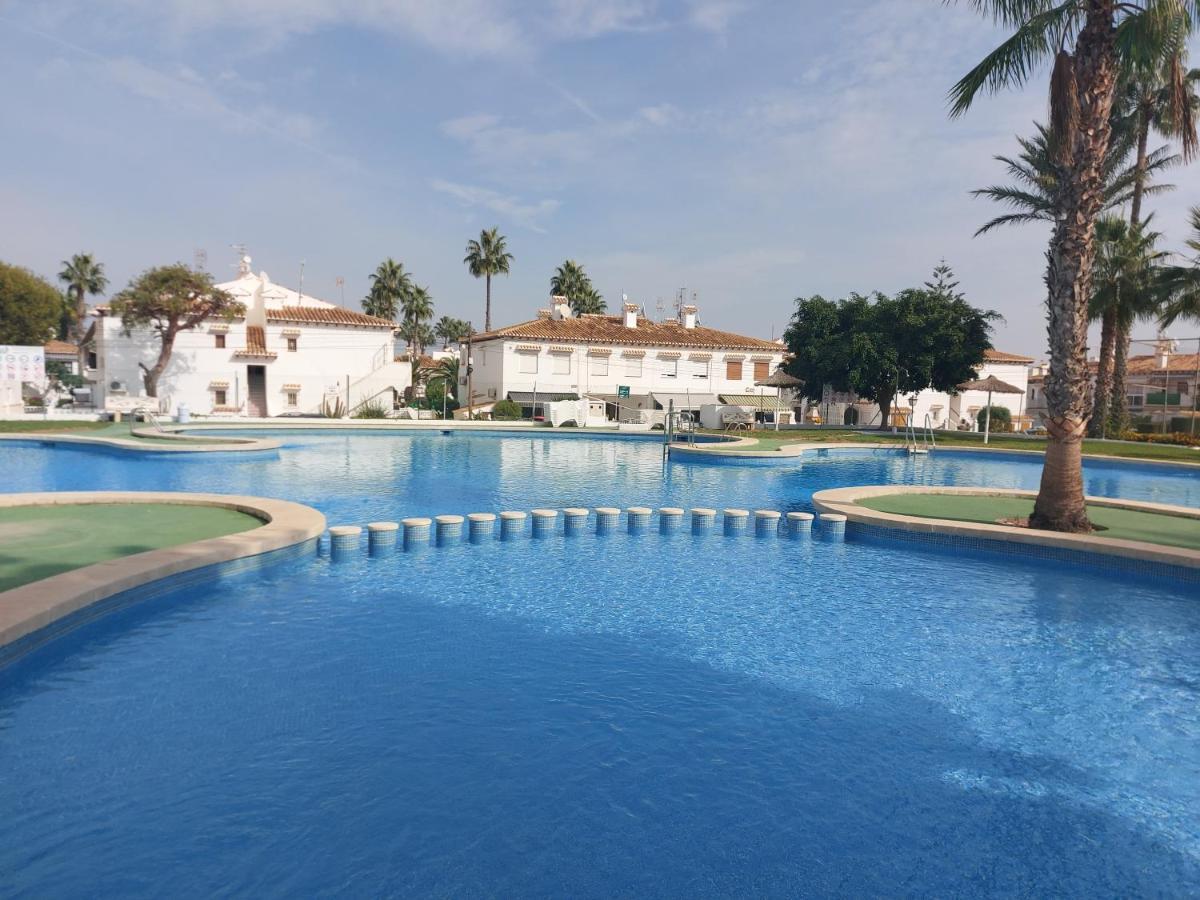 Bebi Casa Apartment Torrevieja Ngoại thất bức ảnh